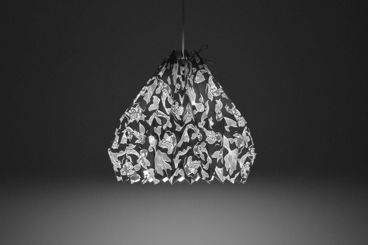 Lampenschirm - Paper Lamp "Schwarzer Koi" - on