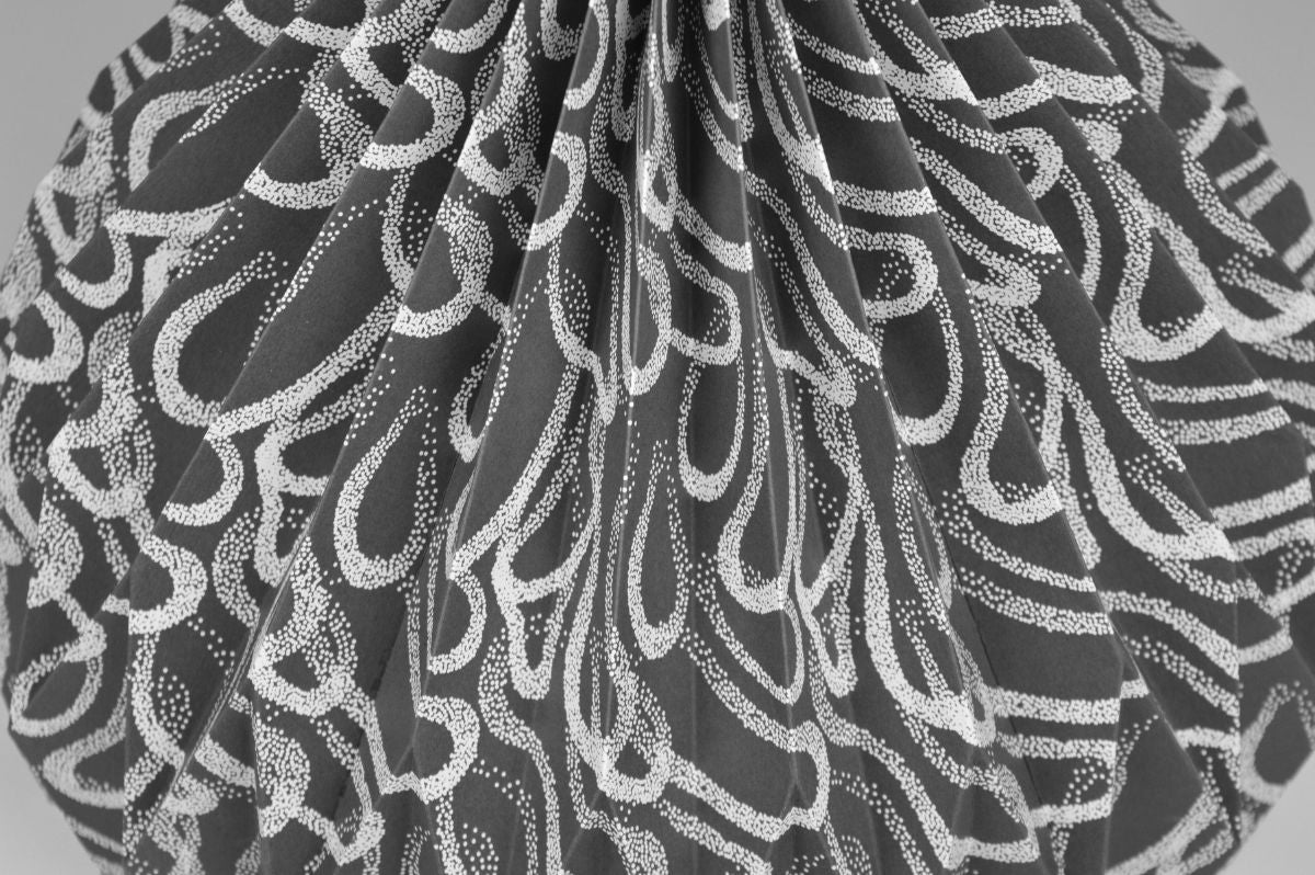 Lampenschirm - Paper Lamp "Void" (Easy Installation) - Closeup
